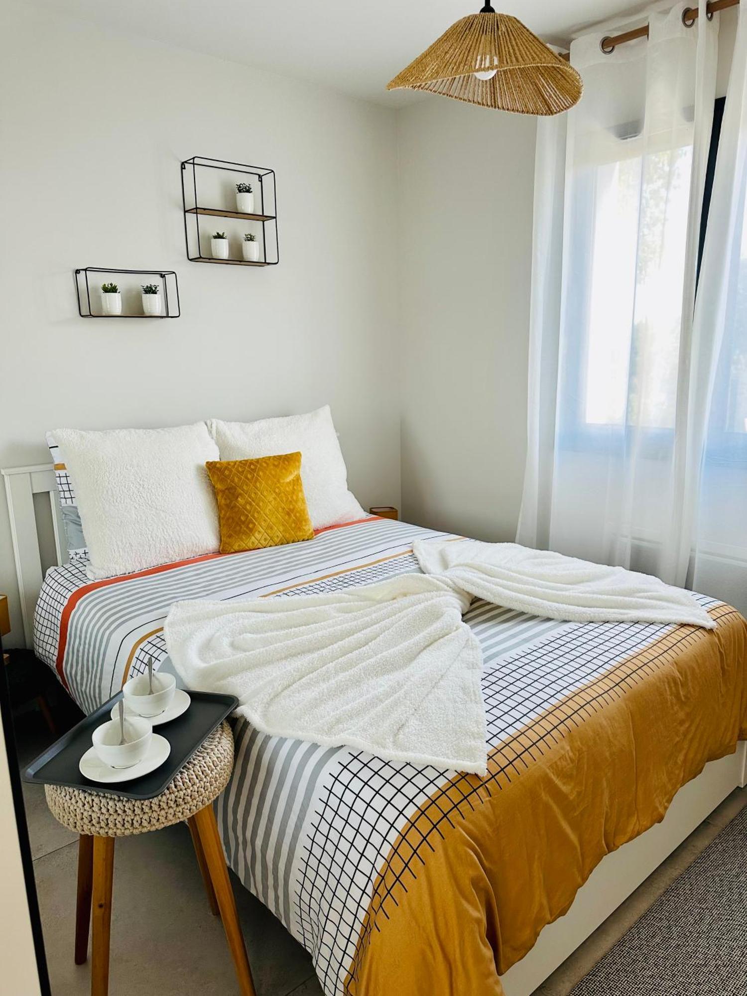 Maison Ensoleillee Sur-equipee Avec Terrasse Et Parking * Saint-Victor-la-Coste
