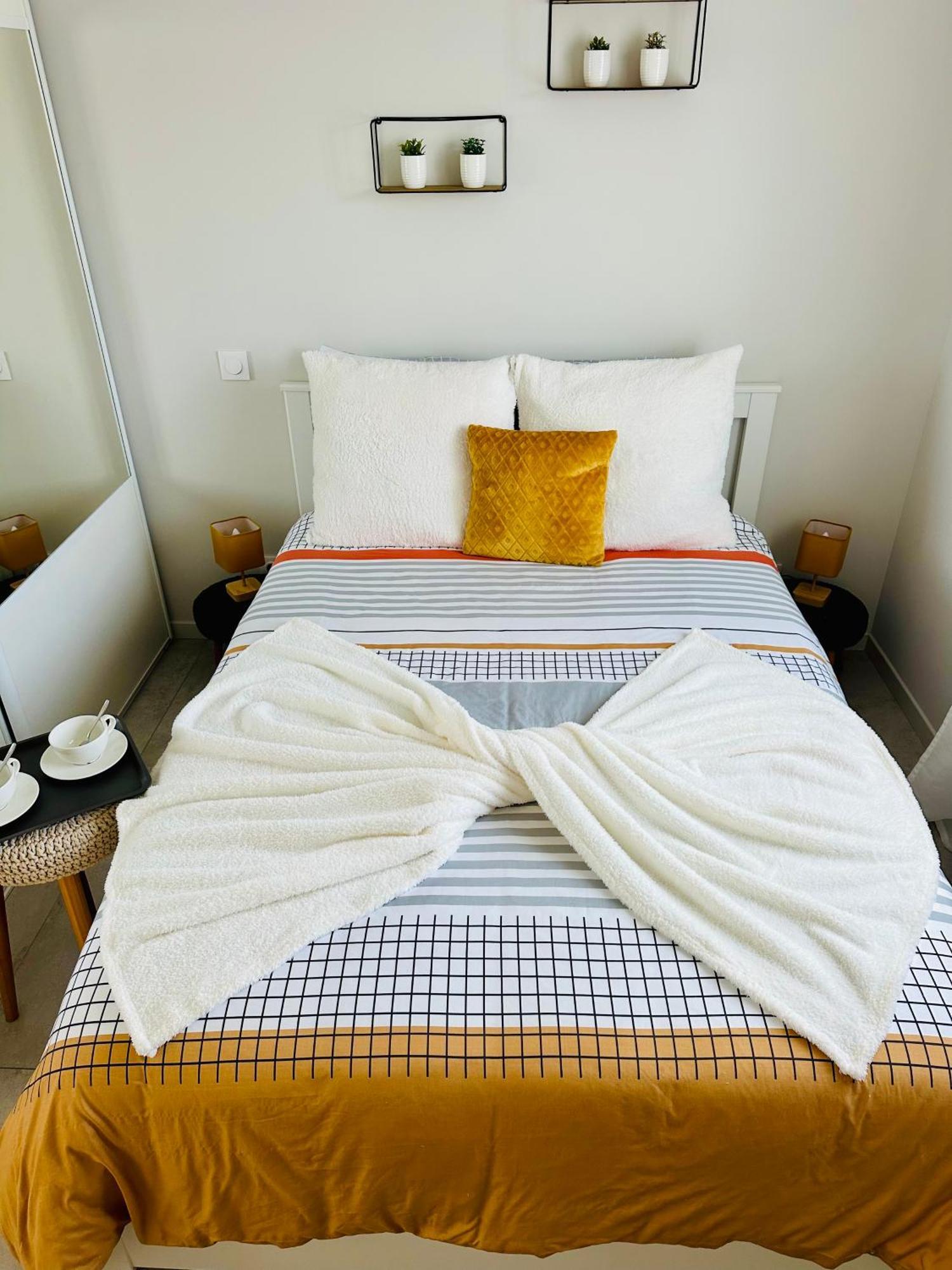 Appartement Maison Ensoleillee Sur-equipee Avec Terrasse Et Parking *