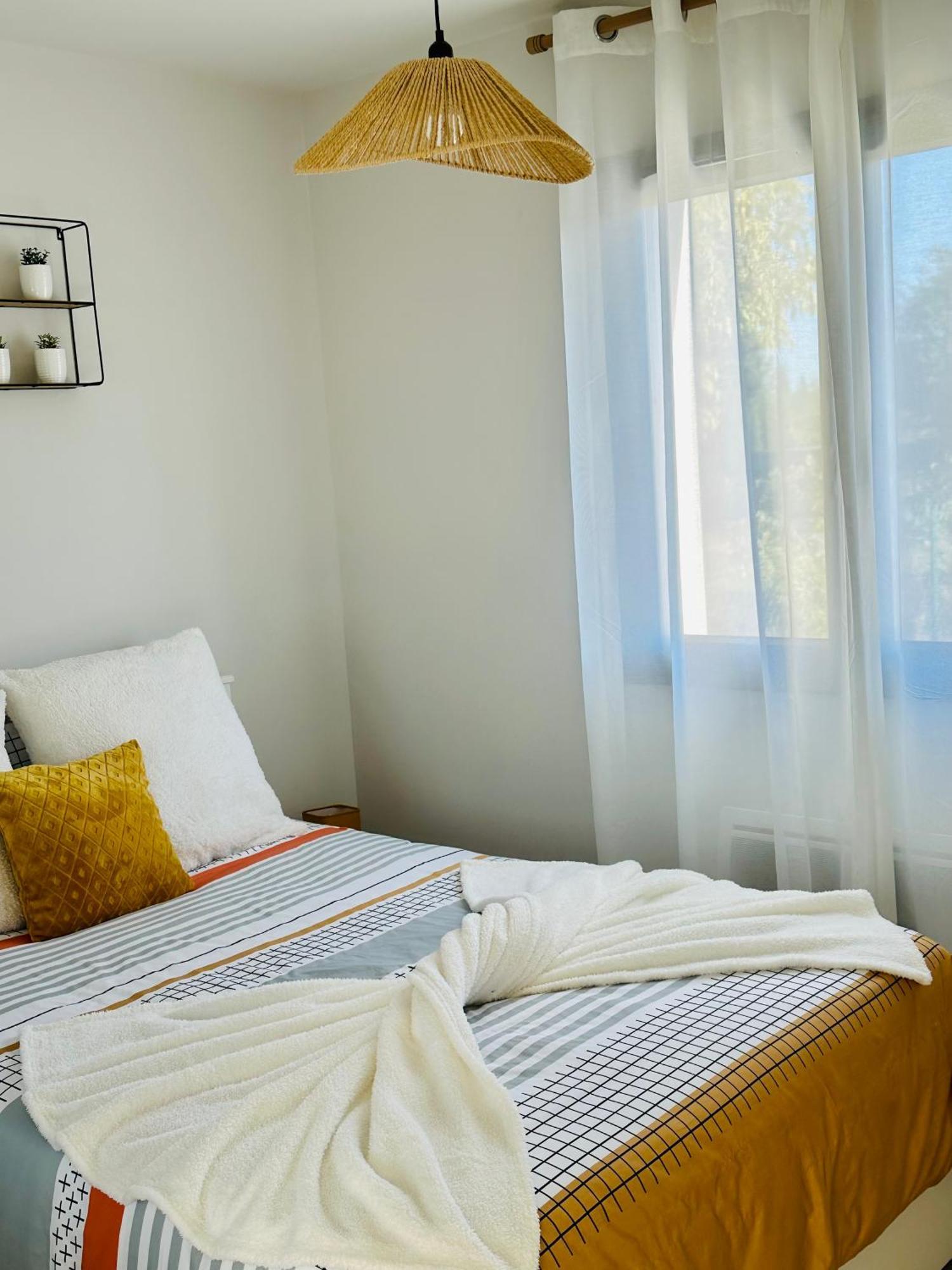 Maison Ensoleillee Sur-equipee Avec Terrasse Et Parking Appartement